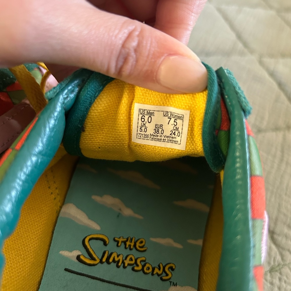The Simpsons Vans - Picture 4 of 5